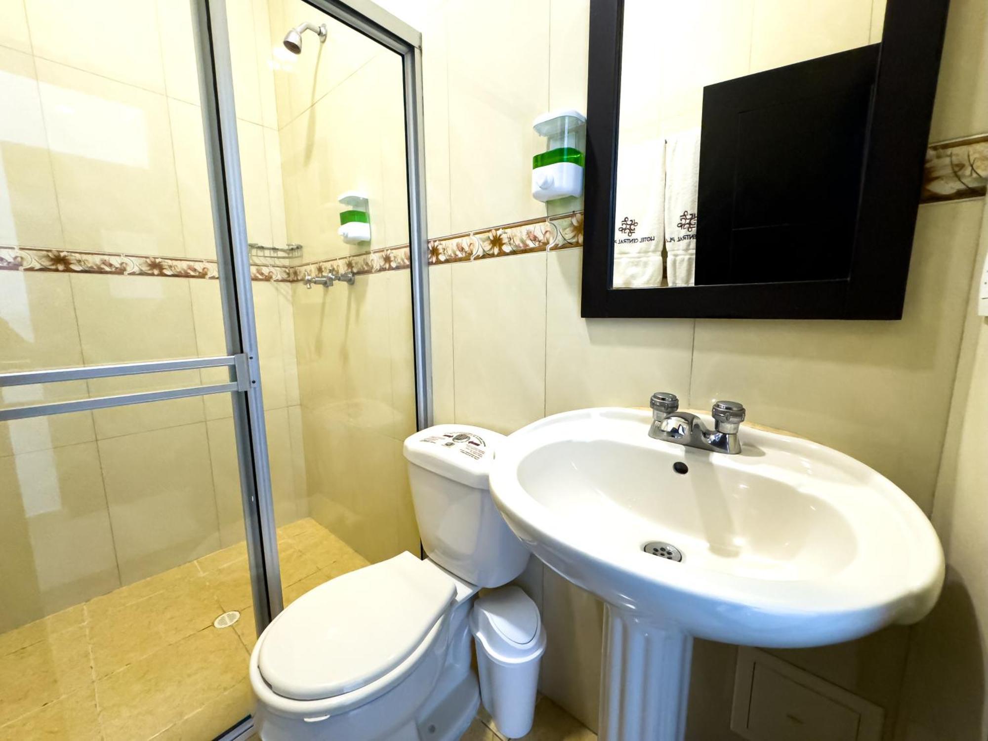 Hotel Central Plaza Medellin Итагуи Экстерьер фото